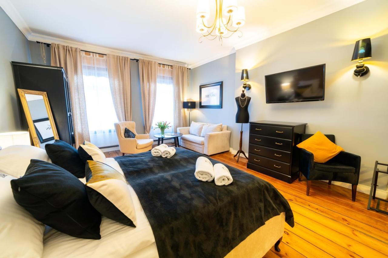 Apartamenty Pod Zegarem Миколайки Экстерьер фото